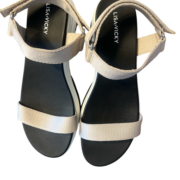 Nordstrom Women's beige Sandals - Picture 5 of 8